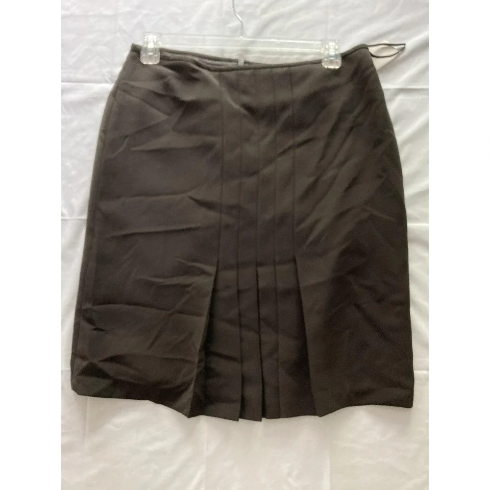 Tahari Arthur S. Levine brand tahari